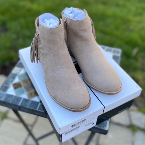 Dolce Vita Samia Fringe Trim Bootie - Picture 3 of 8